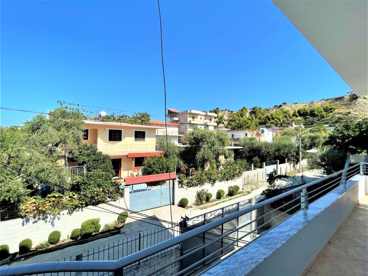 Villa Iremia Family Holidays Vlorë Exterior foto